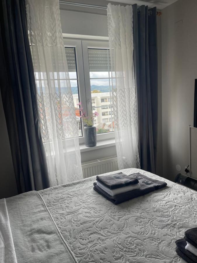 Lea-Lux Apartment Чачак Екстер'єр фото