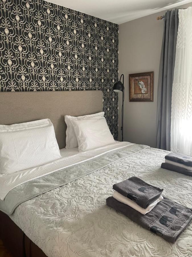 Lea-Lux Apartment Чачак Екстер'єр фото